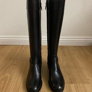 NWT Tory Burch Leather Boots Size 6